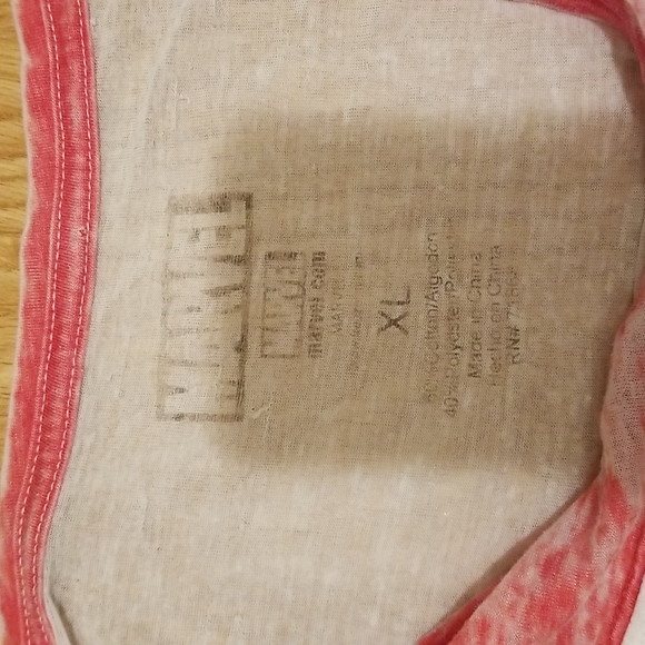 💥3/$10💥 Marvel/Avengers Hi-Lo Football Burnout Tee - Picture 5 of 8